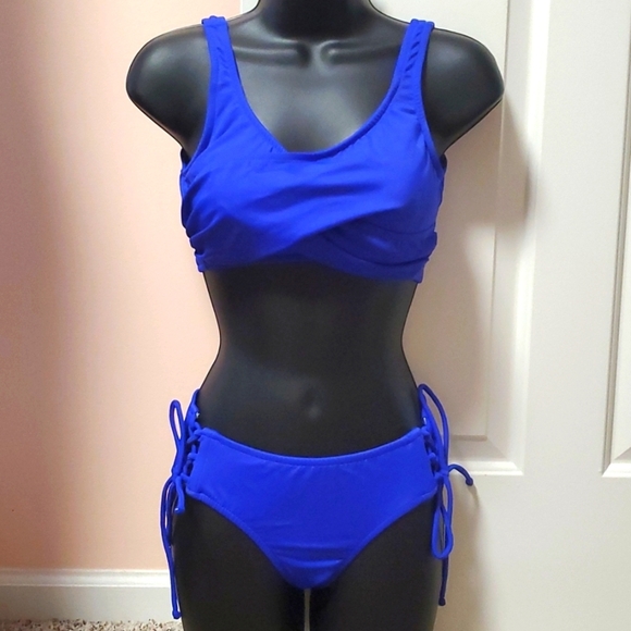 VENUS Other - VENUS Ruched Criss Cross Bikini